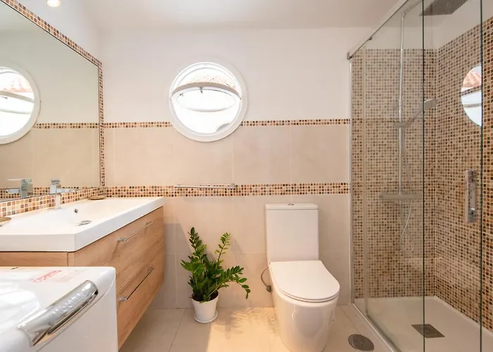 Altamar Tropical ארונה