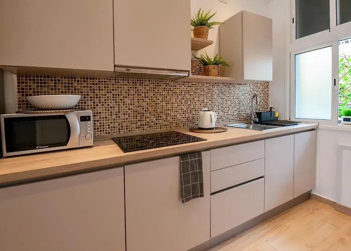 Altamar Tropical 阿罗纳